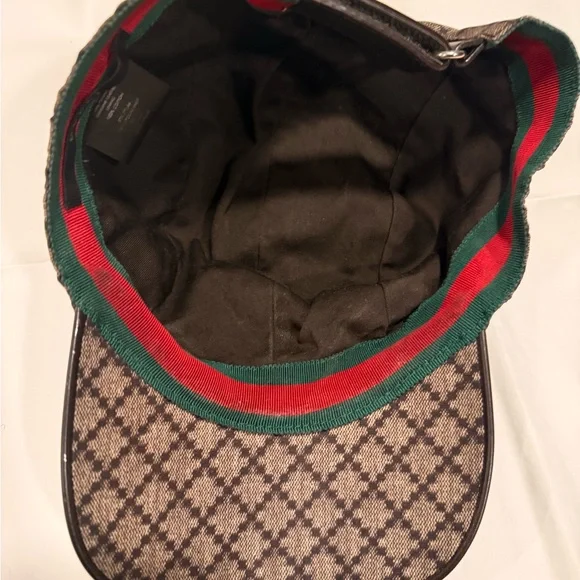 Gucci Green and Red Striped Cap - Picture 2 of 5